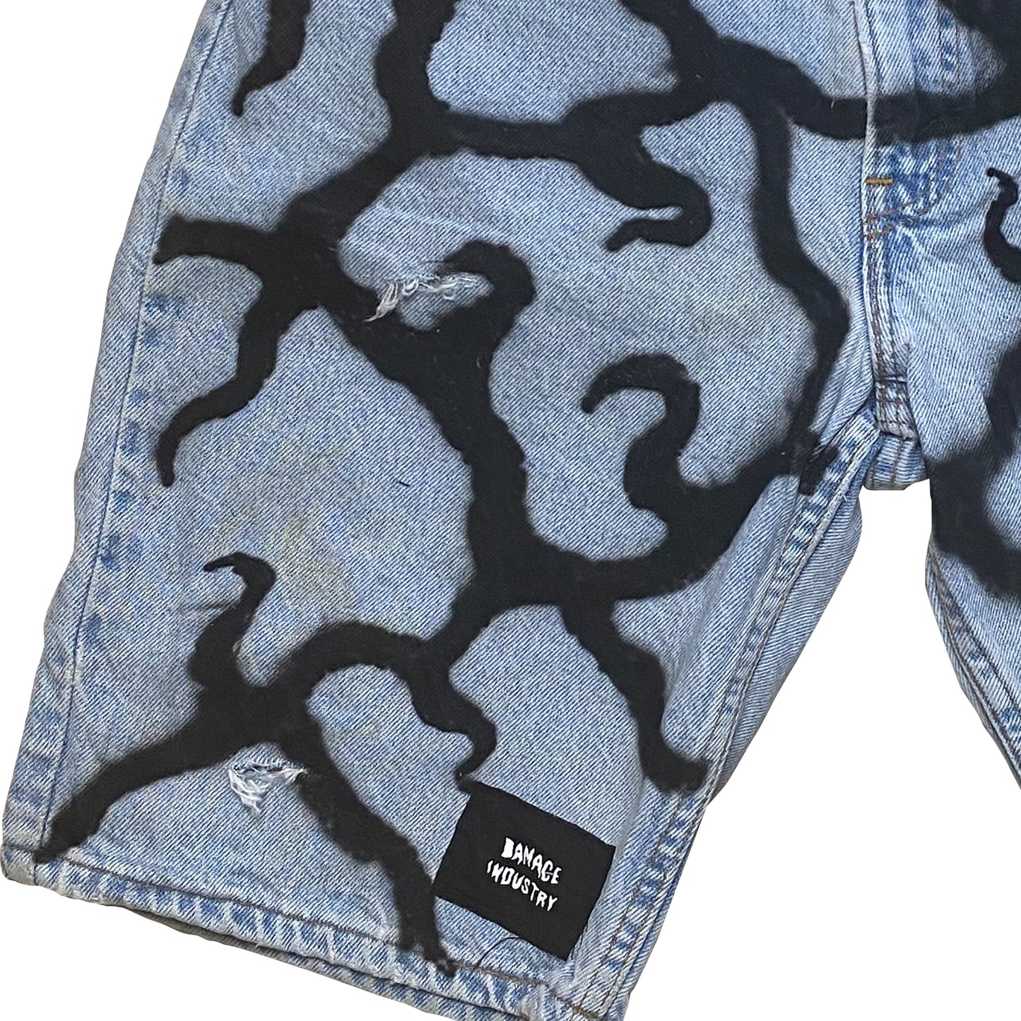DAMAGE EFFUSION SHORT